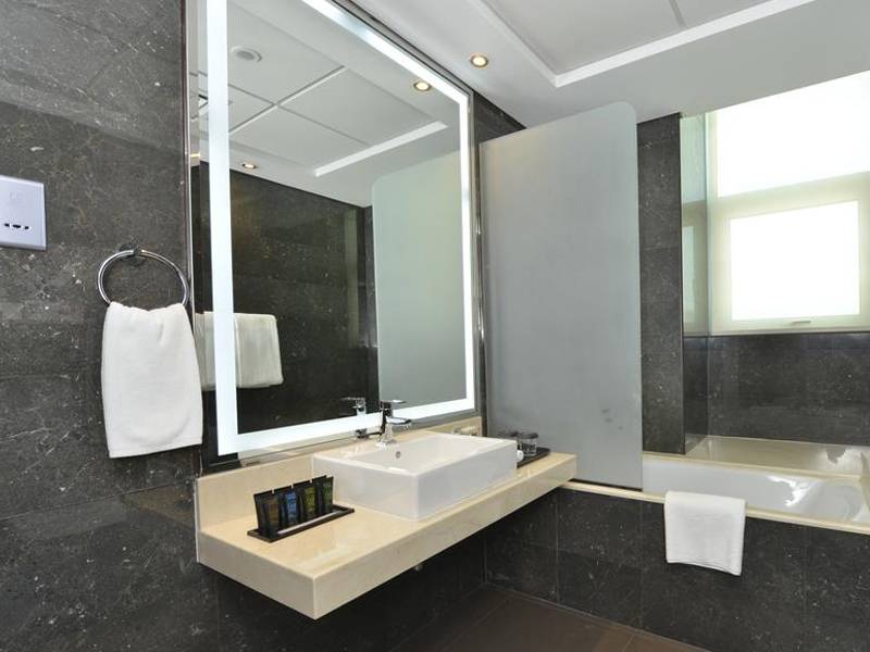 Ramada Manama City Centre