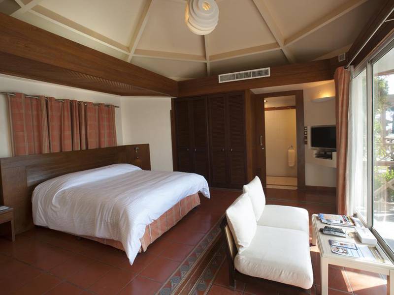 Al Bander Hotel & Resort