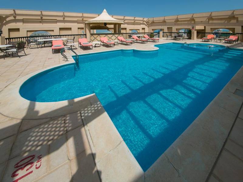 Mercure Grand Hotel Seef / All Suites