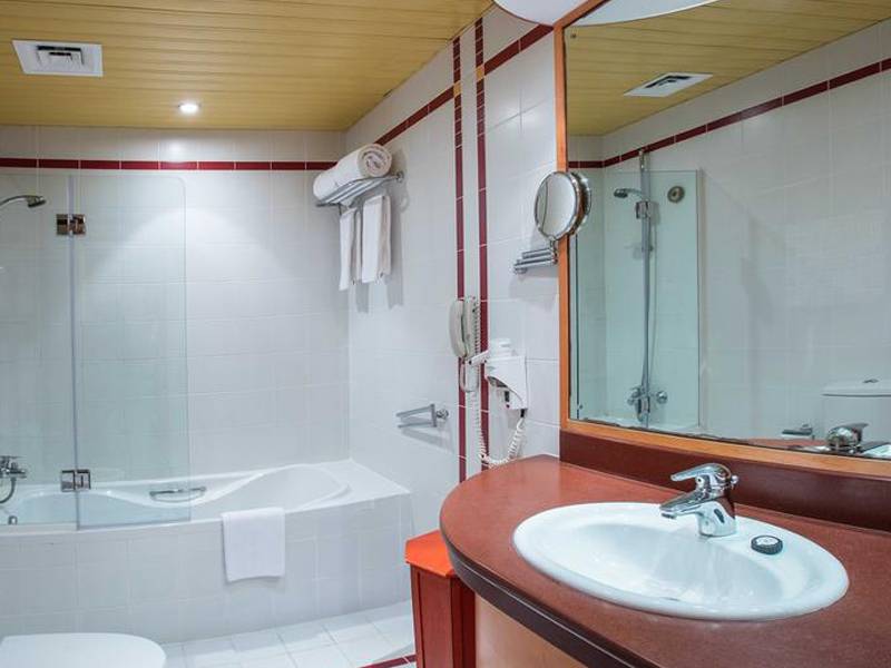 Gulf Court Hotel