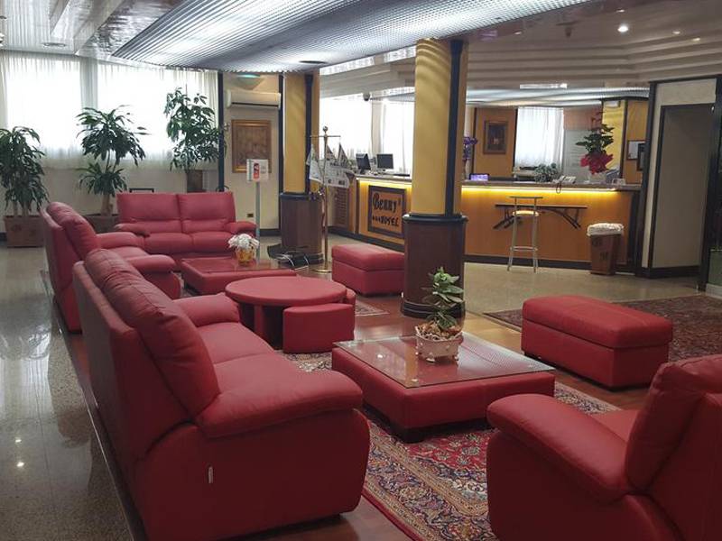 Benny Hotel