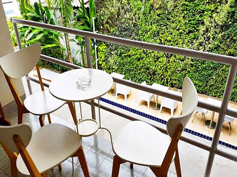 Dinsomon Hotel