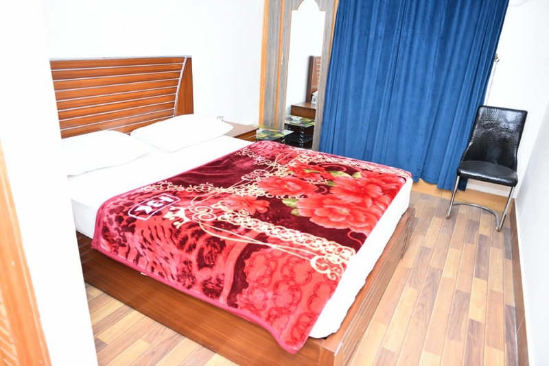 Azeem International Hotel
