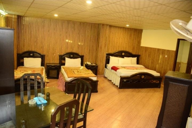 Hotel Move N Pick Murree
