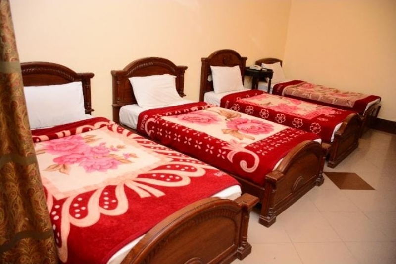 Hotel Move N Pick Murree