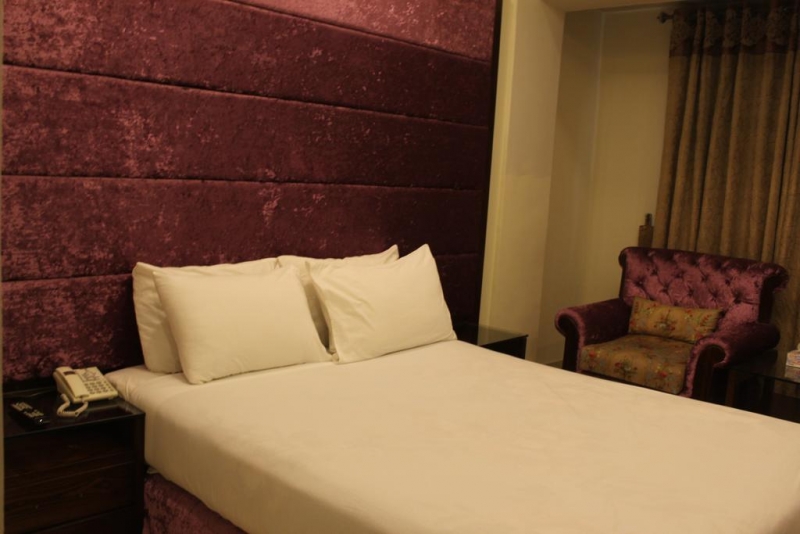 Envoy Continental Hotel