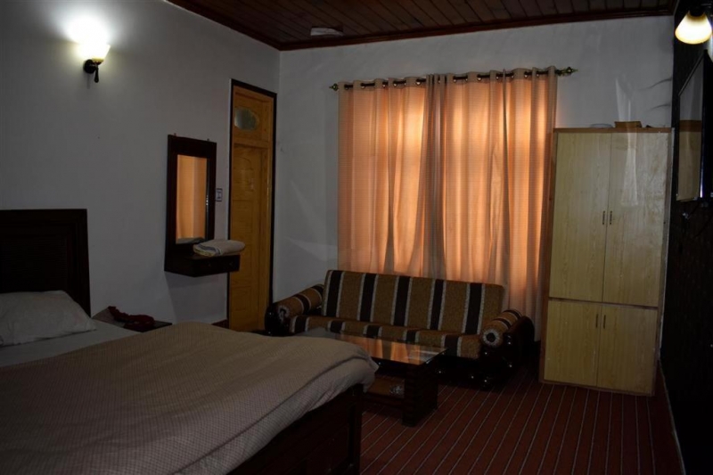 Hotel Galiyat Continental, Nathia Gali