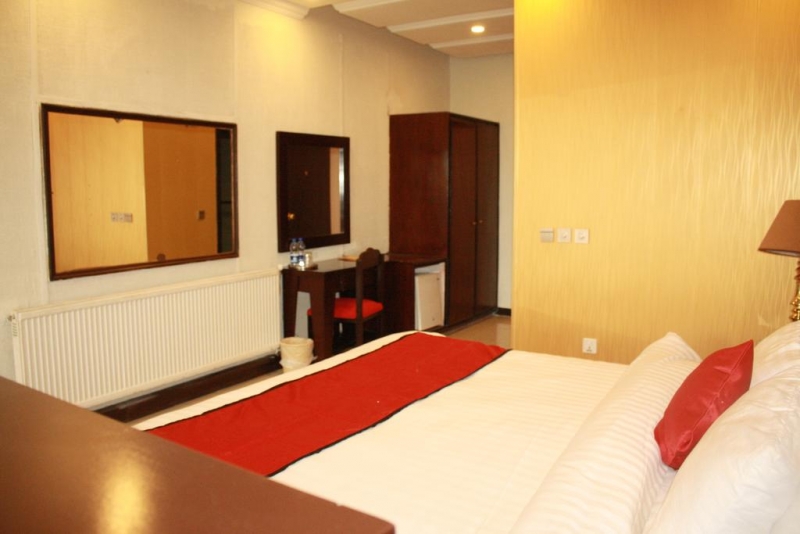 Executive Room