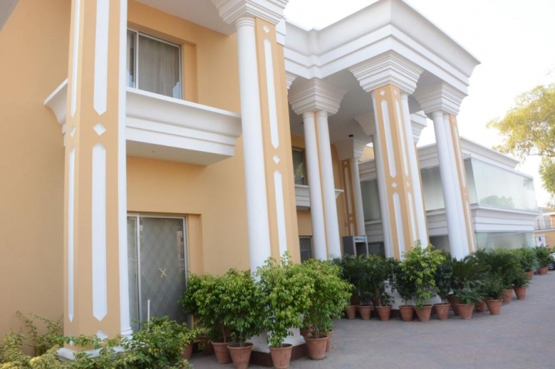 Hotel One Tariq Road, Multan