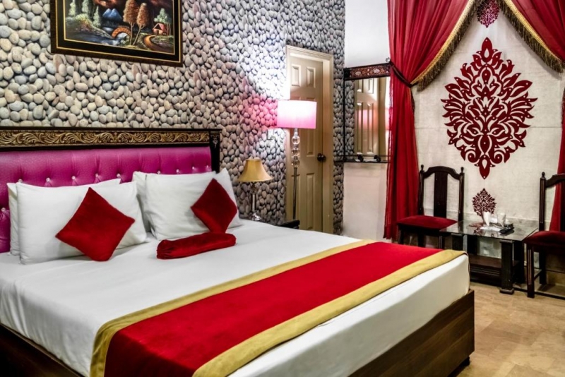 Rose Palace Hotel, Garden Town Lahore