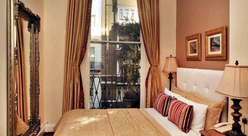 Piccolino Hyde Park Hotel