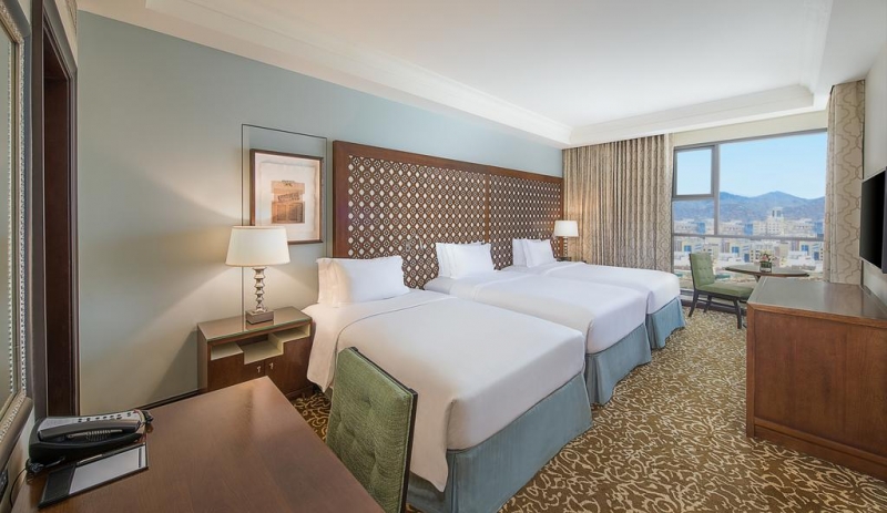 Triple Room with City View