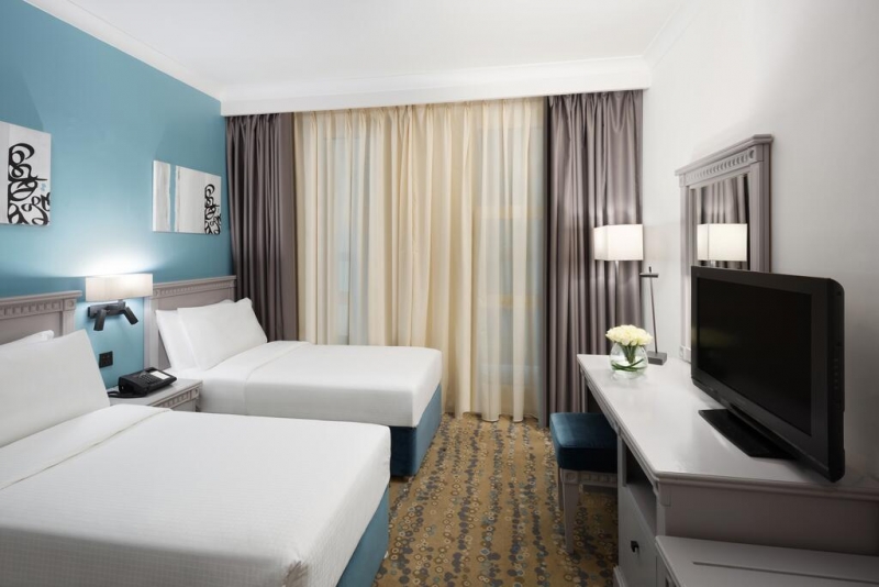 Anwar Al Madinah Movenpick Hotel