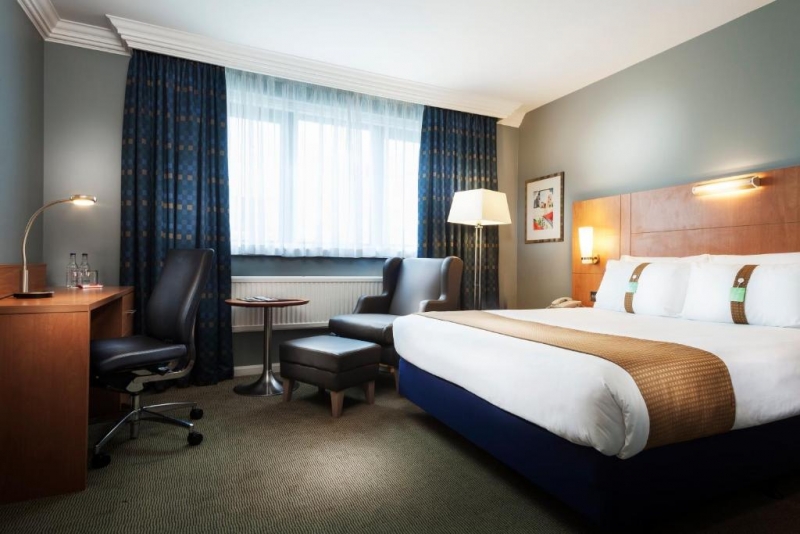 Premium Queen Room