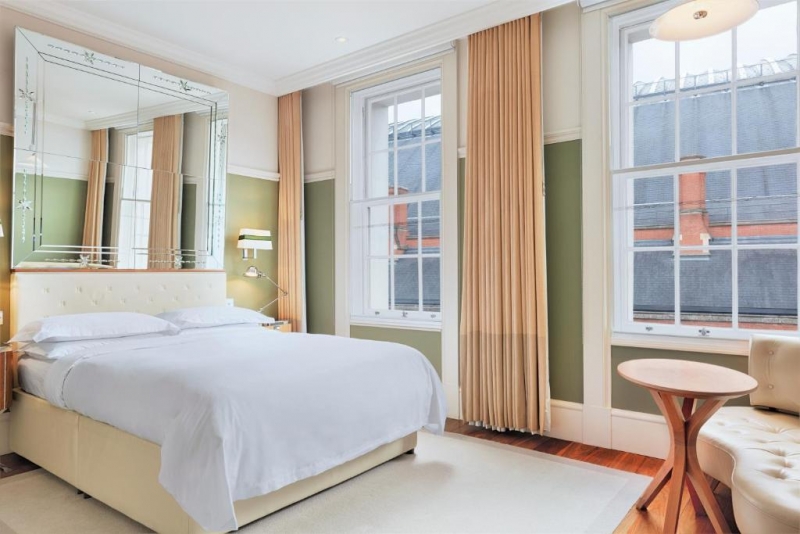 Heritage, Larger Guest room, 1 Queen, City view