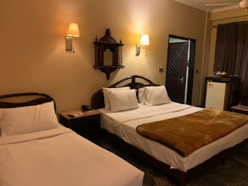 Hotel Grand, Peshawar