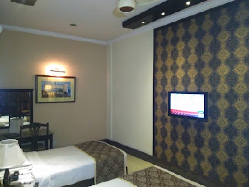 Hotel Grand, Peshawar