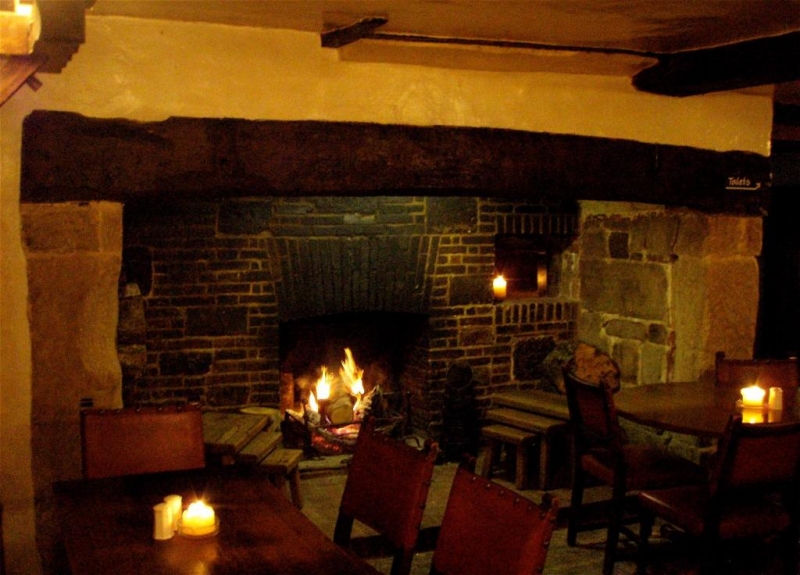 Chequers Inn Hotel