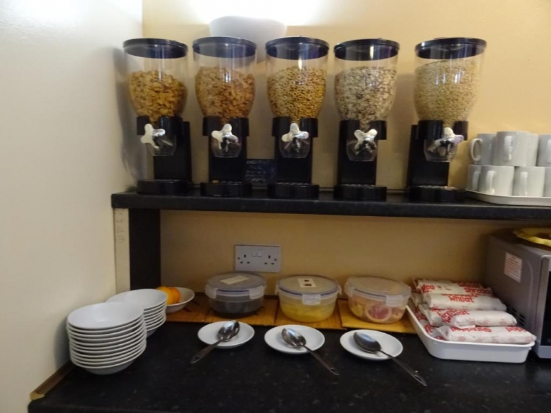 The Gatwick White House Hotel
