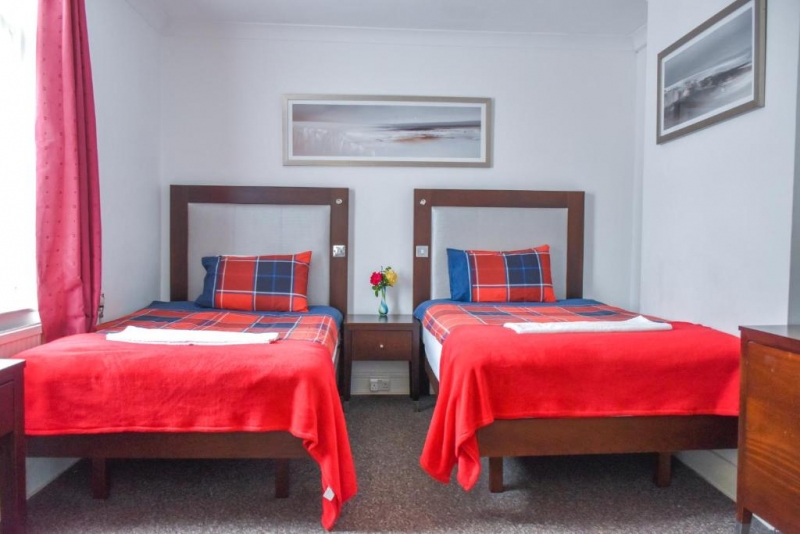 Gatwick Castle B&B