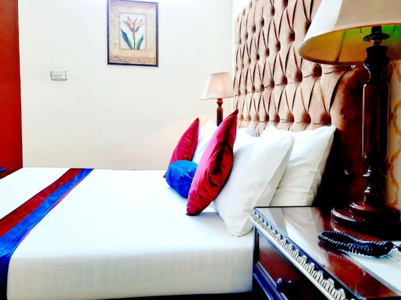 New pakeeza Hotel Lahore