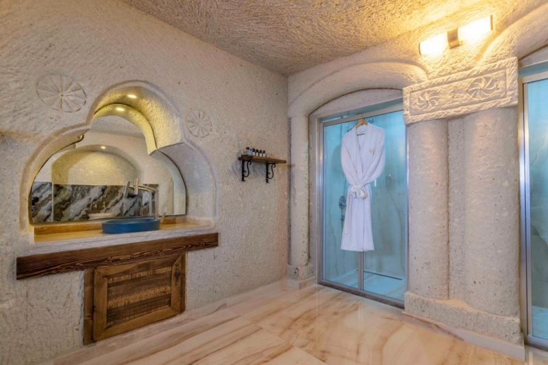 Helen Cave Suites
