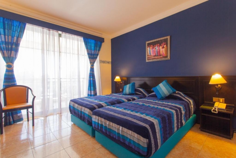 Double or Twin Room with Sea View