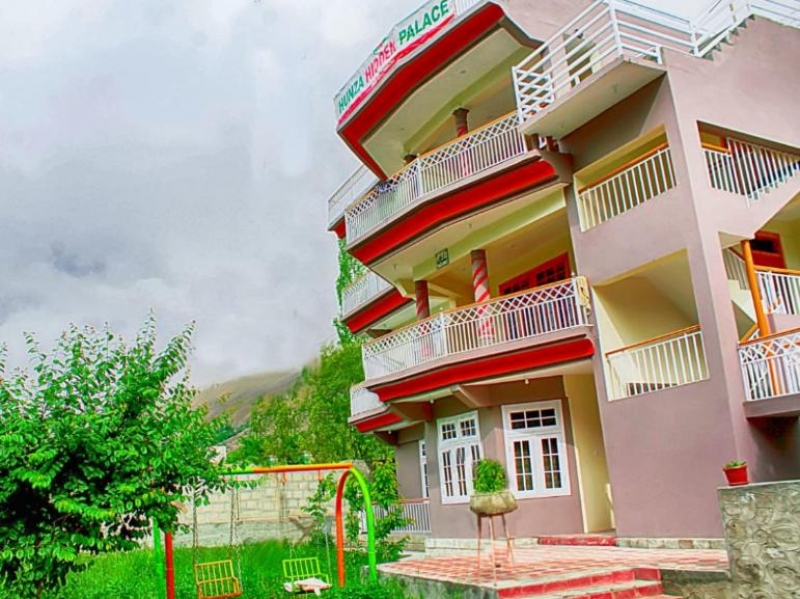 Hunza Holiday Inn, Hunza