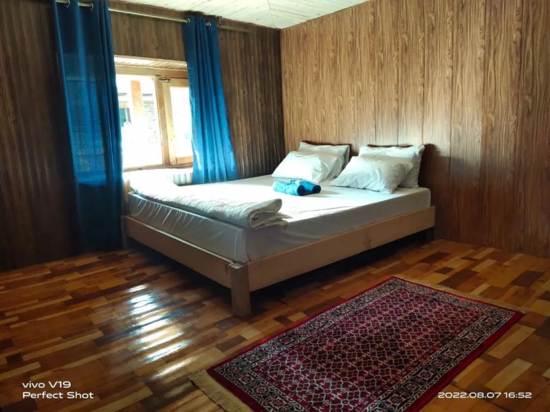 Corner Cottage Resort, Arang Kel