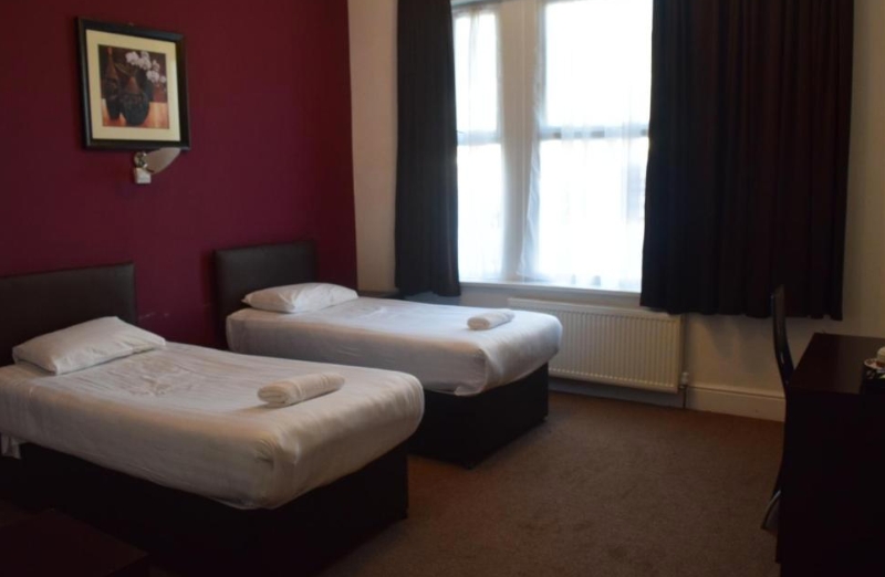 Rossmore Hotel