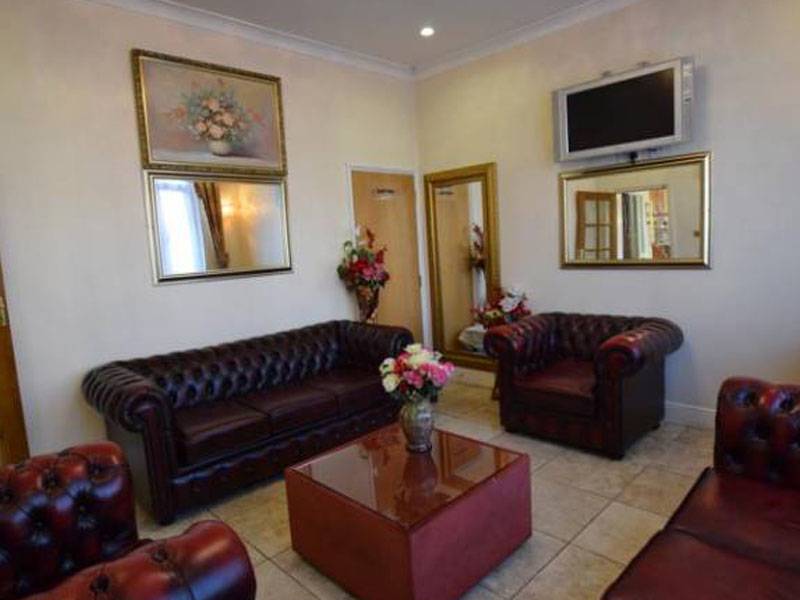 Cranbrook Hotel Ilford