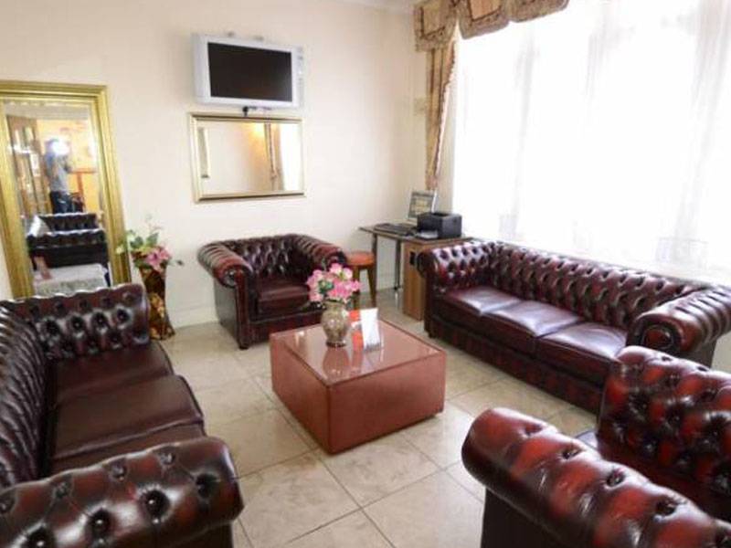 Cranbrook Hotel Ilford