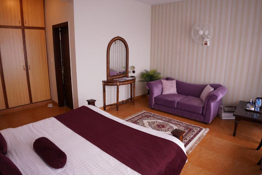 Deluxe Suite 3 Bedrooms