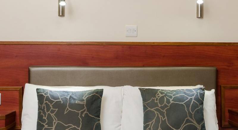 Wardonia Hotel, London