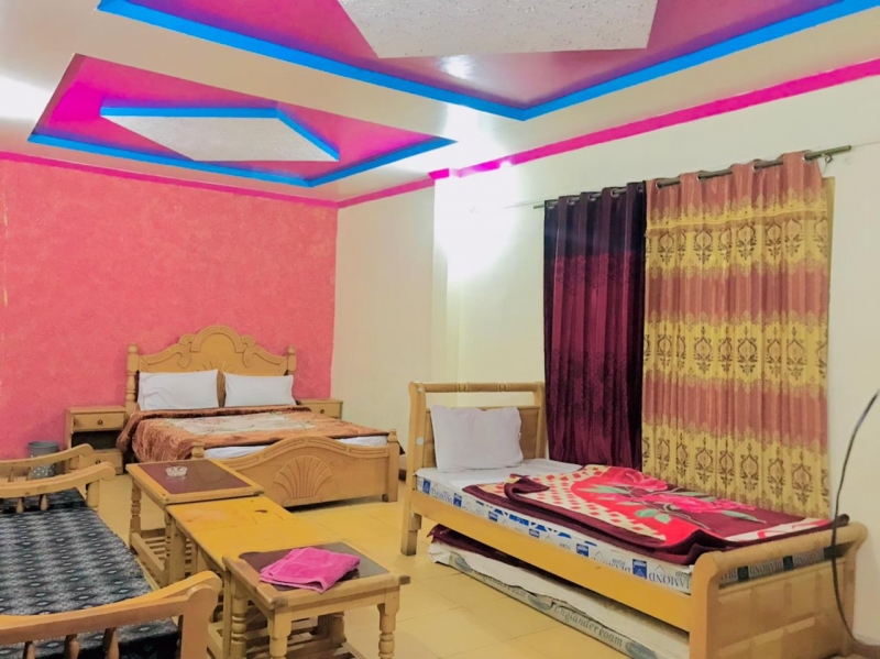 Find the best rates at Neelum Star River Guest House,Sharda Neelum