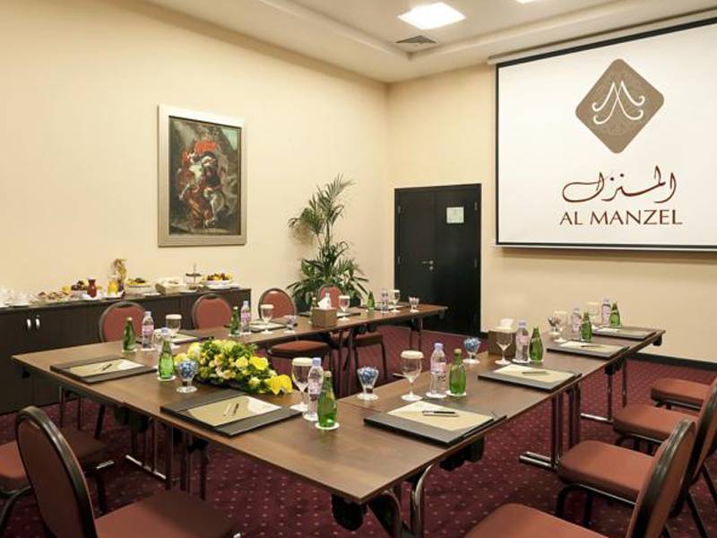 Al Manzel Hotel Apartments