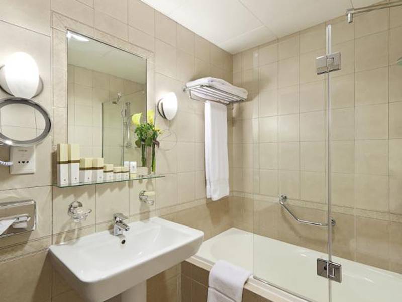 Al Manzel Hotel Apartments