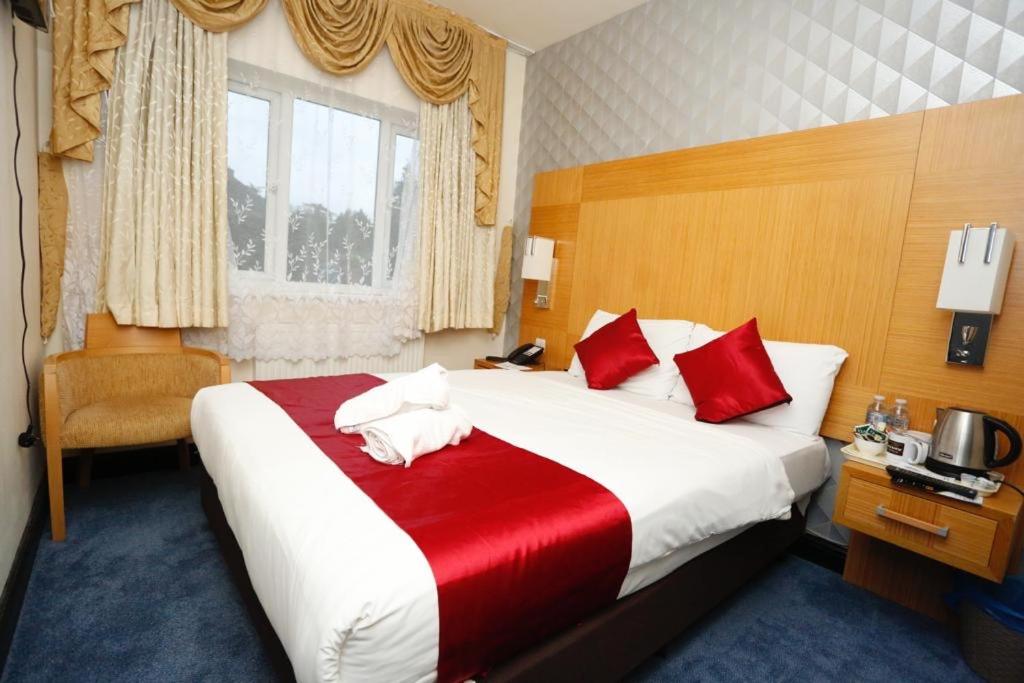 Acorn Lodge Gatwick
