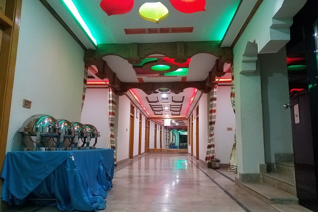Almas Hotel Swat