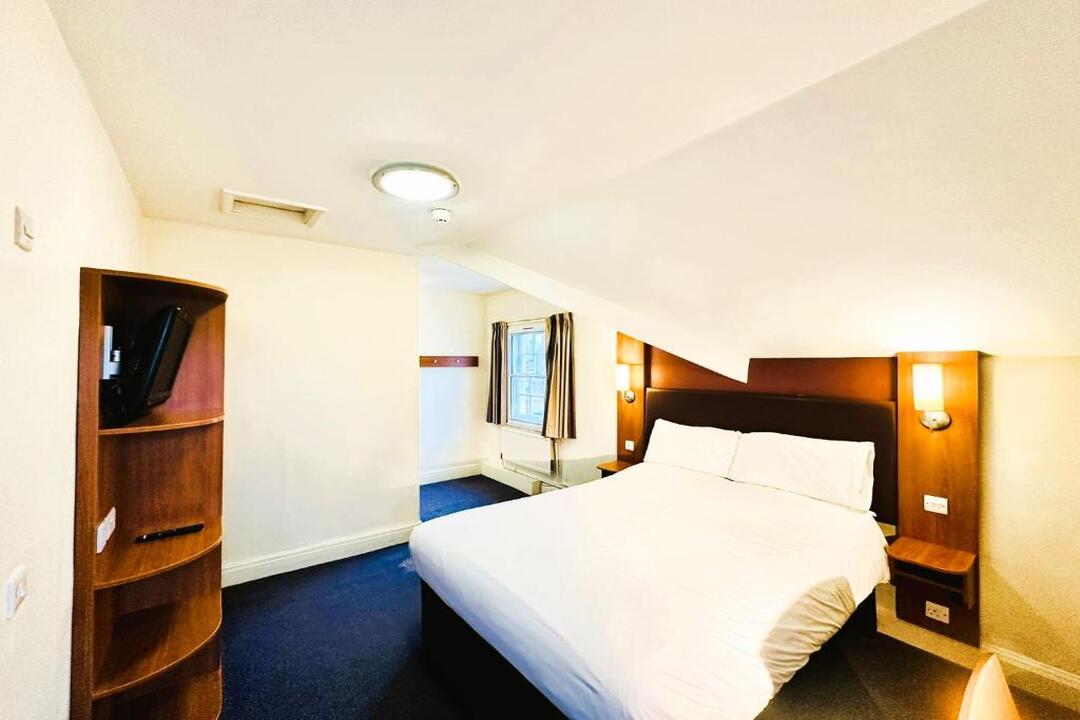 ALTY Hotel