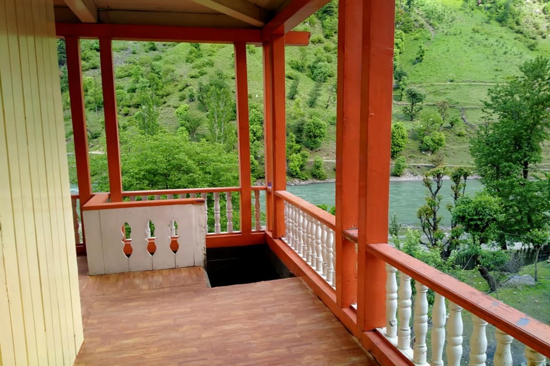 Apex Inn Trackers Guest House, Sharda