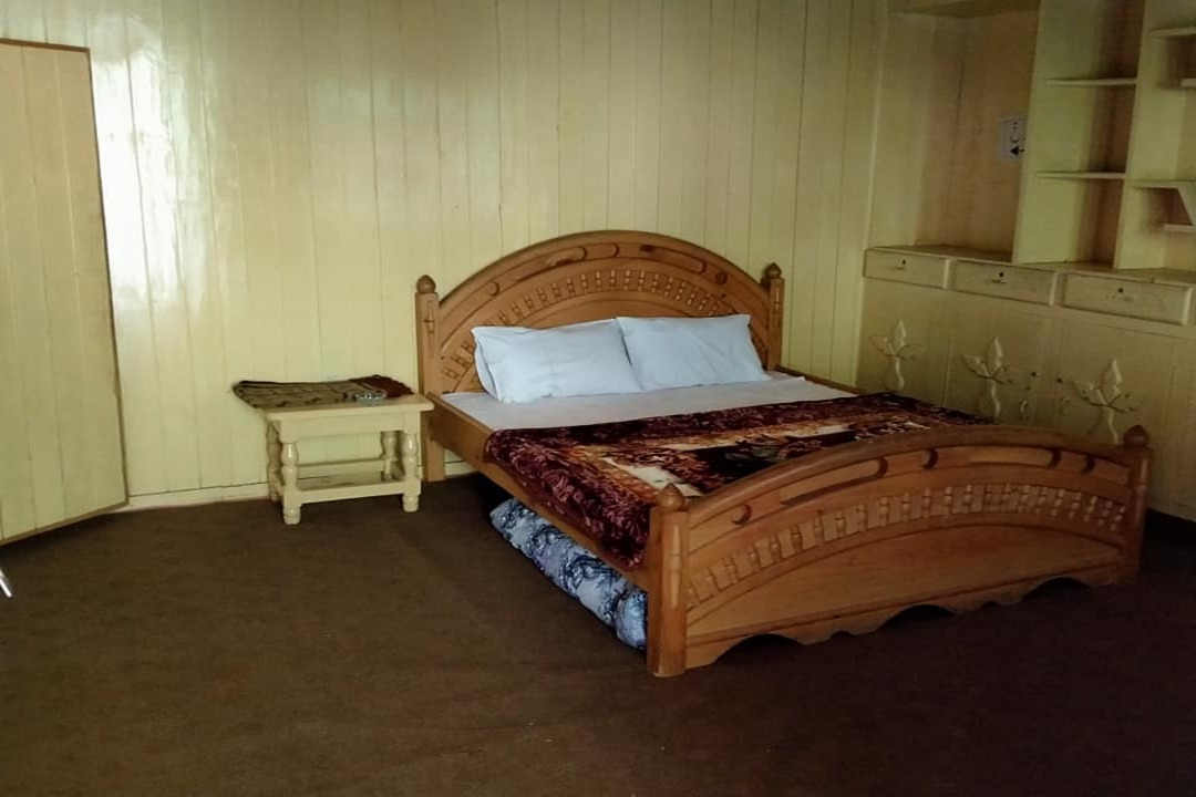 Apex Inn Trackers Guest House, Sharda