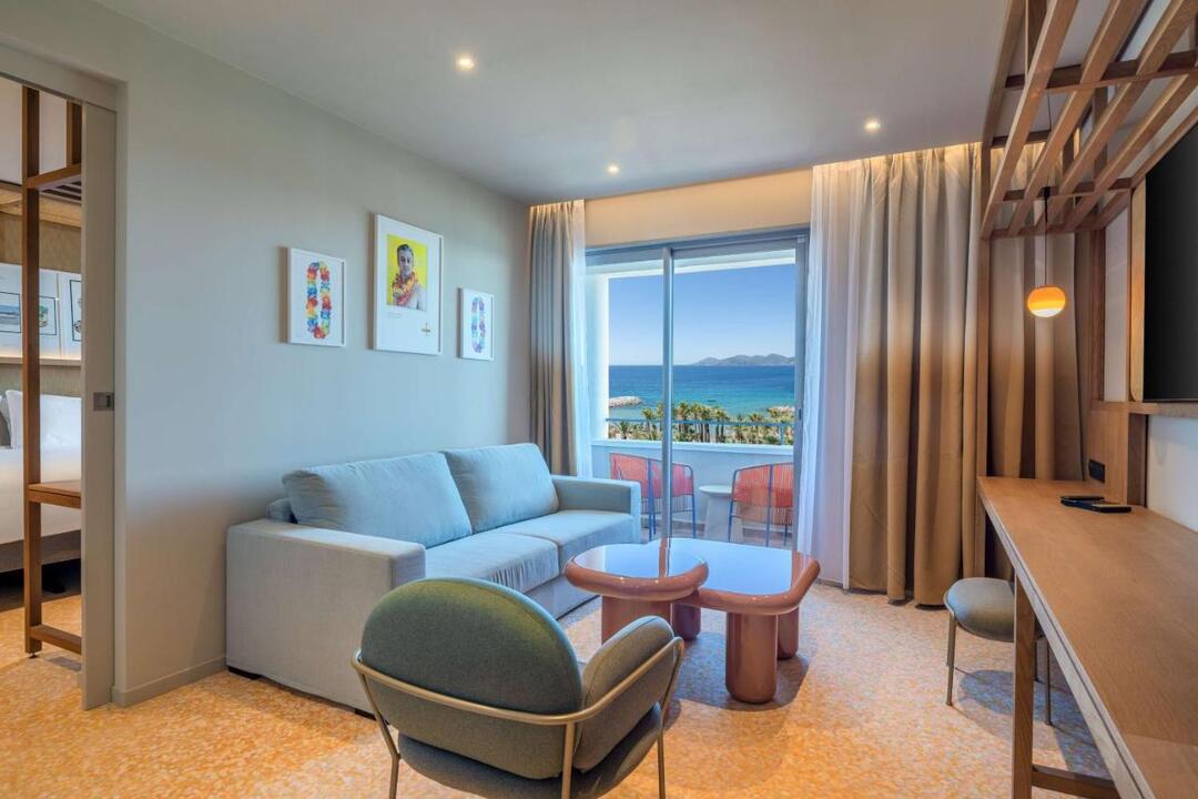 Canopy by Hilton Cannes