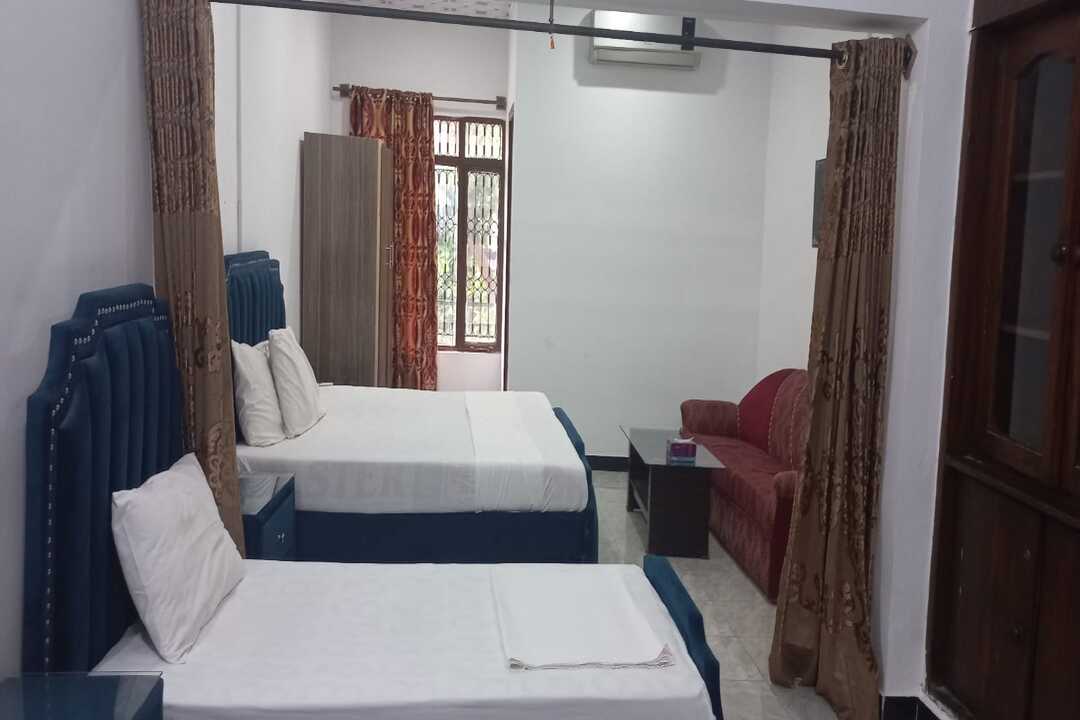 Quad Room