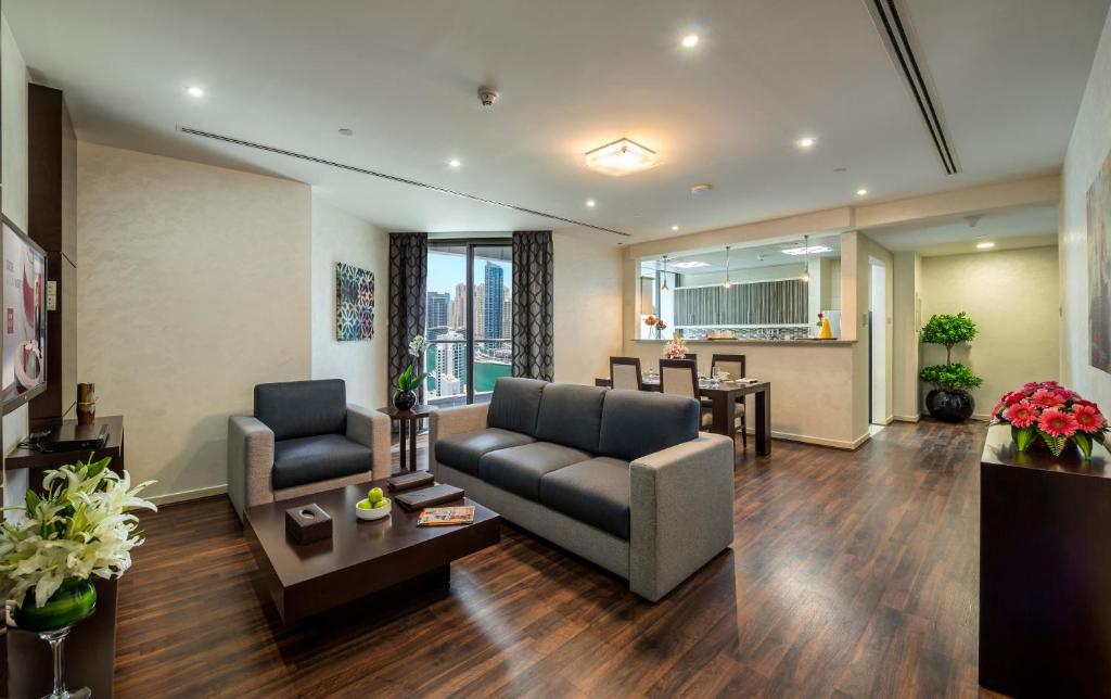 Deluxe Two-Bedroom Apartment