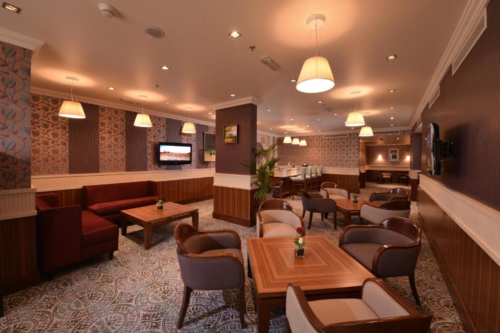 City Seasons Al Hamra Hotel