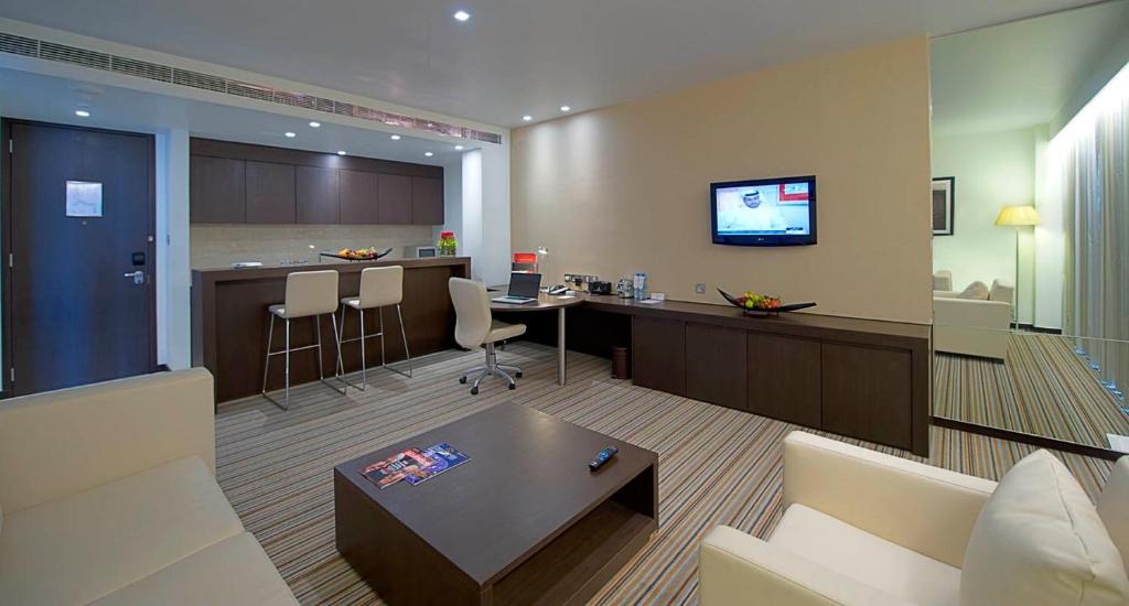 Superior Suite with Plaza View and Free Beach Acce