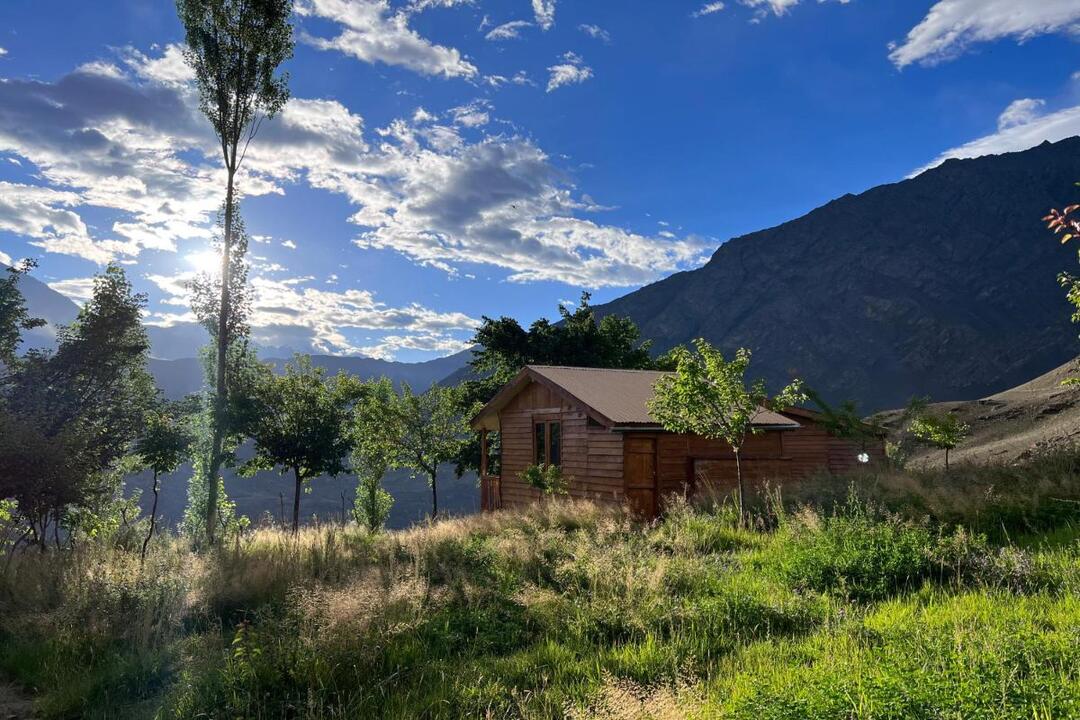 Destination Hotel Camp Leo Hopar Valley