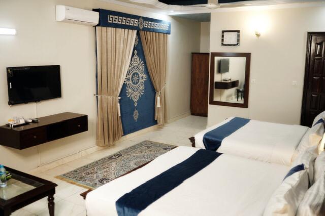 Diamond Lodge, Karachi
