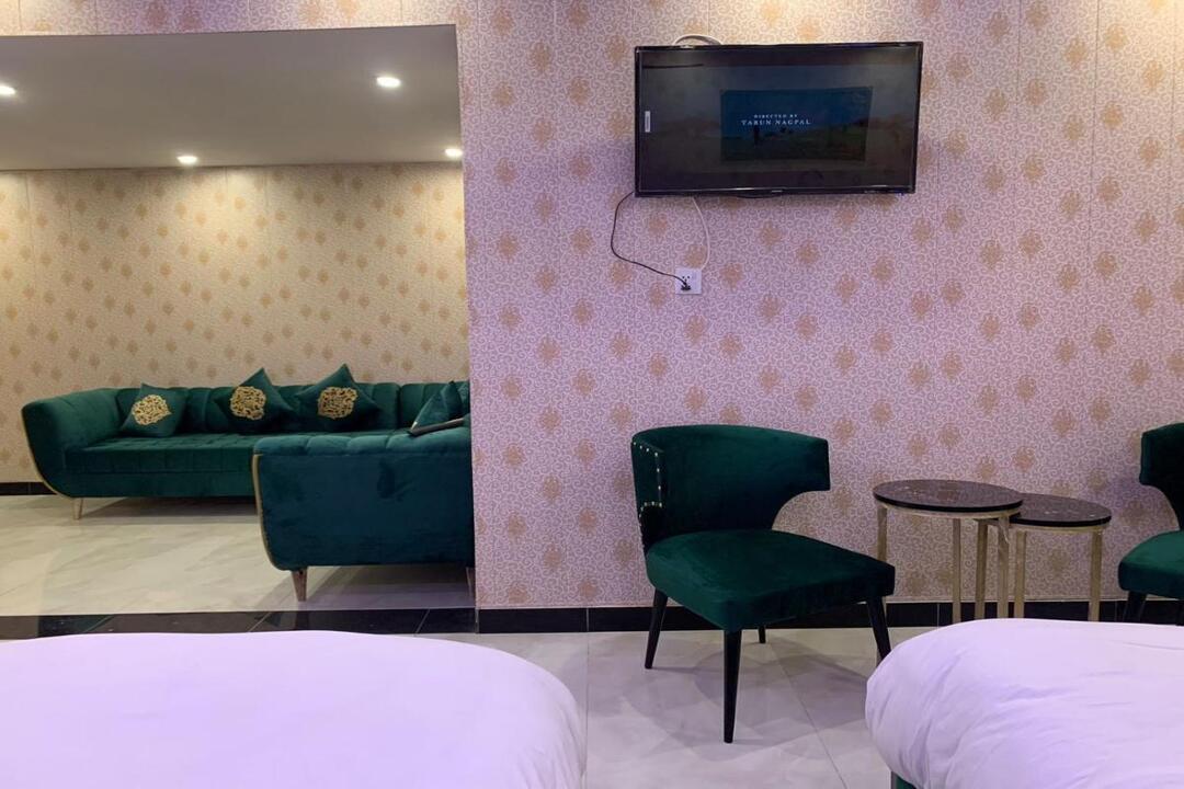 Quad Room